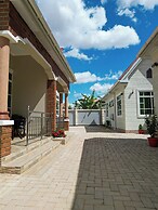 VILLA HOME HOTEL & APARTMENT