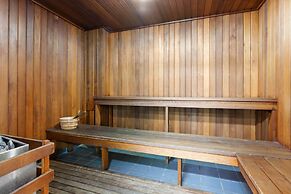 Marvelous Manly With 1 Bathrooms