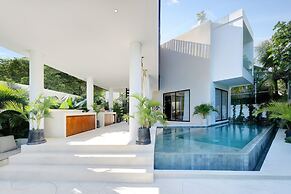 The River Villa by BREIG