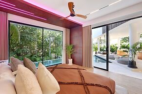 The River Villa by BREIG