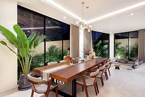 The River Villa by BREIG
