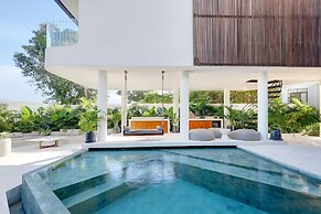 The River Villa by BREIG