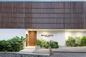 The River Villa by BREIG