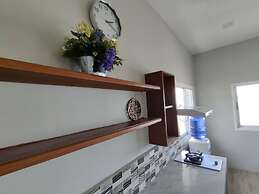 Sea Breeze Beachfront Villa Cebu