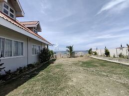 Sea Breeze Beachfront Villa Cebu