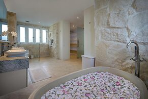 Villa Manis Cantik