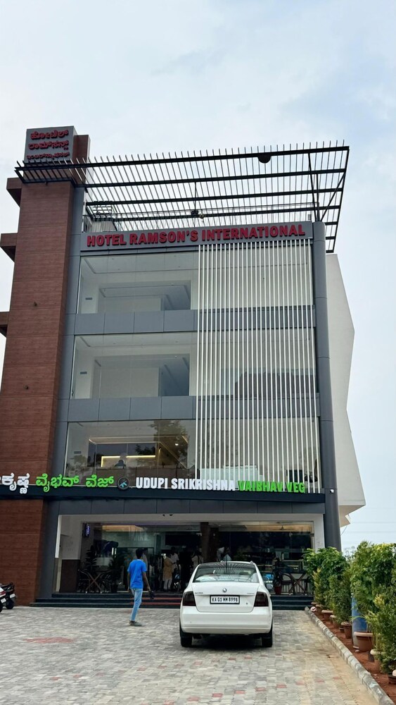 Hotel Ramsons International