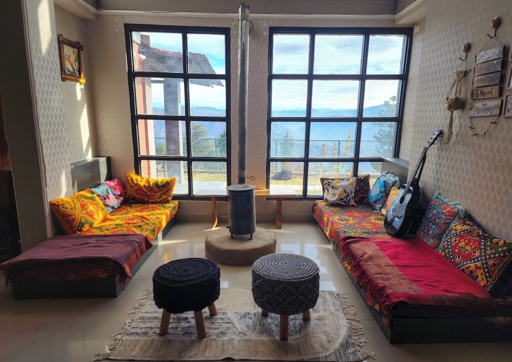 Goroomgo The Himalayan Shire Fagu, Shimla
