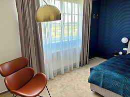 Apartments by Prague City Golf