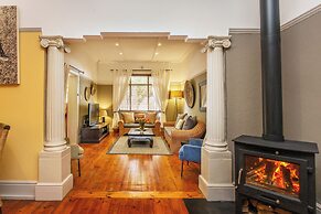 Toms Guest House