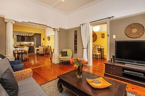 Toms Guest House