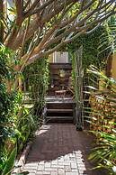 Toms Guest House