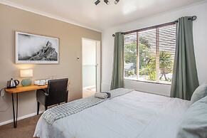 Toms Guest House