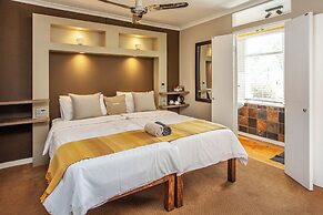 Toms Guest House