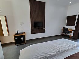 Goroomgo Bagora Heights Palampur
