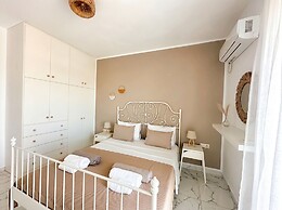 Lilu Villa 2 With Private Pool and Seaview