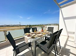 Lilu Villa 2 With Private Pool and Seaview