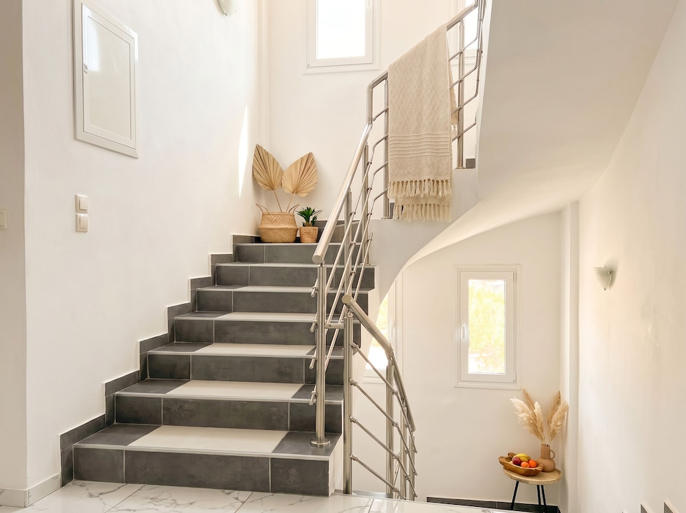 Lilu Villa 2 With Private Pool and Seaview
