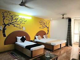 Mansarovar Hotel & Banquets