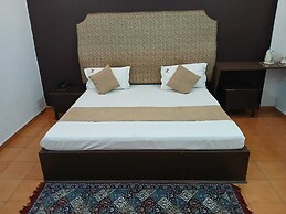 Mansarovar Hotel & Banquets