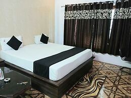 Mansarovar Hotel & Banquets
