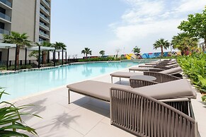 Lux 2BR Aykon Escape in Business Bay
