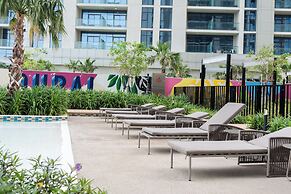 Lux 2BR Aykon Escape in Business Bay