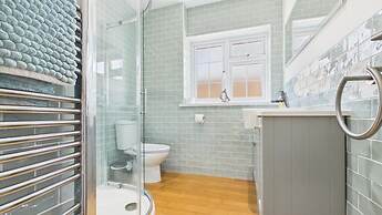 Rainbow Leap - 5 Bed Holiday Home - Saundersfoot