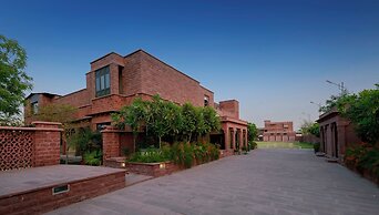 TreeHouse Rajbagh