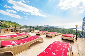 Lisia Sunset Hotel