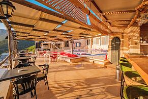 Lisia Sunset Hotel