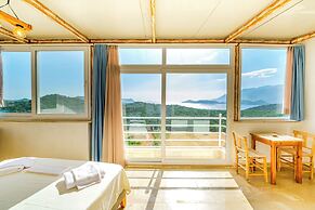 Lisia Sunset Hotel