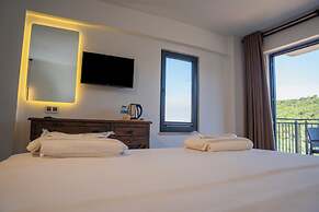 Aris Guest House