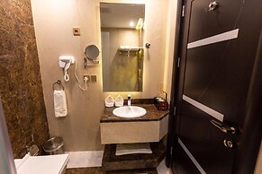 Aman Hotel Almhalh