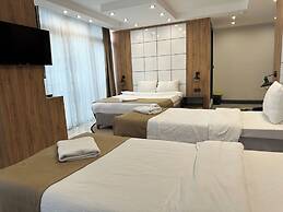 Pars Palas Hotel