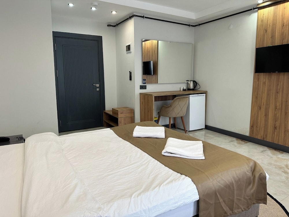 Pars Palas Hotel