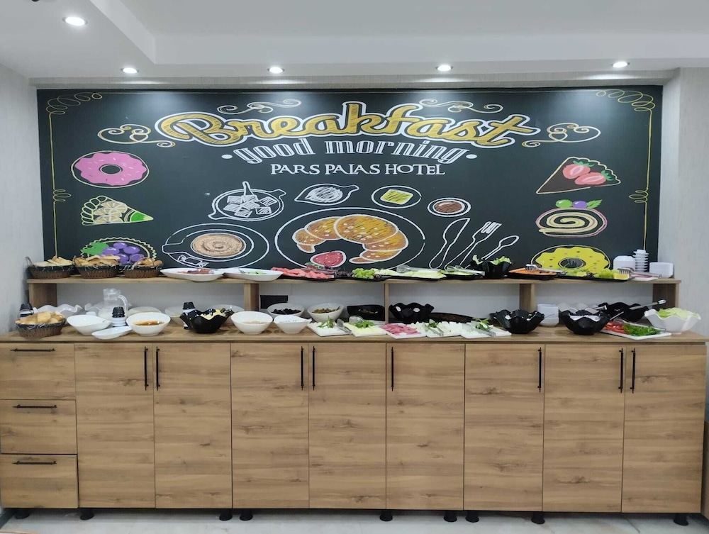 Pars Palas Hotel