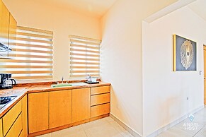 Cozy Stay with onsite Pool Near Malecon