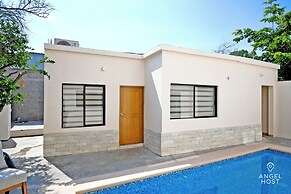 Cozy Stay with onsite Pool Near Malecon