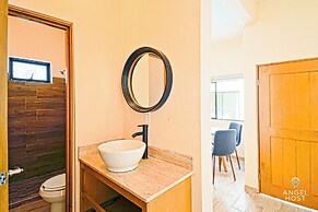 Cozy Stay with onsite Pool Near Malecon
