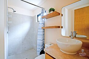 Cozy Stay with onsite Pool Near Malecon