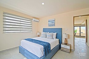 Cozy Stay with onsite Pool Near Malecon