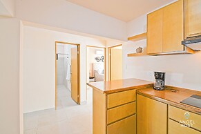 Cozy Stay with onsite Pool Near Malecon
