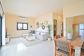 Cozy Stay with onsite Pool Near Malecon