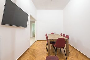 Victoria Wood Suite