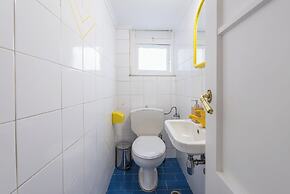 Victoria Wood Suite