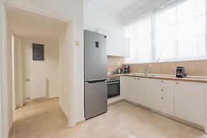 Victoria Wood Suite