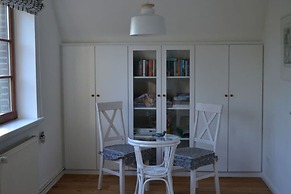 Holiday Home Gray Seal