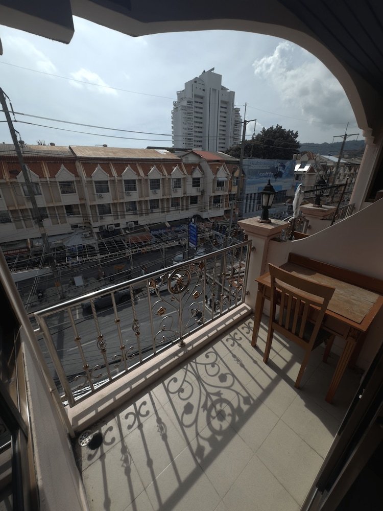 Royal Sweet Hotel