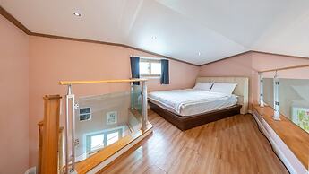 Yeosu Falling in Blue Ocean View Pension